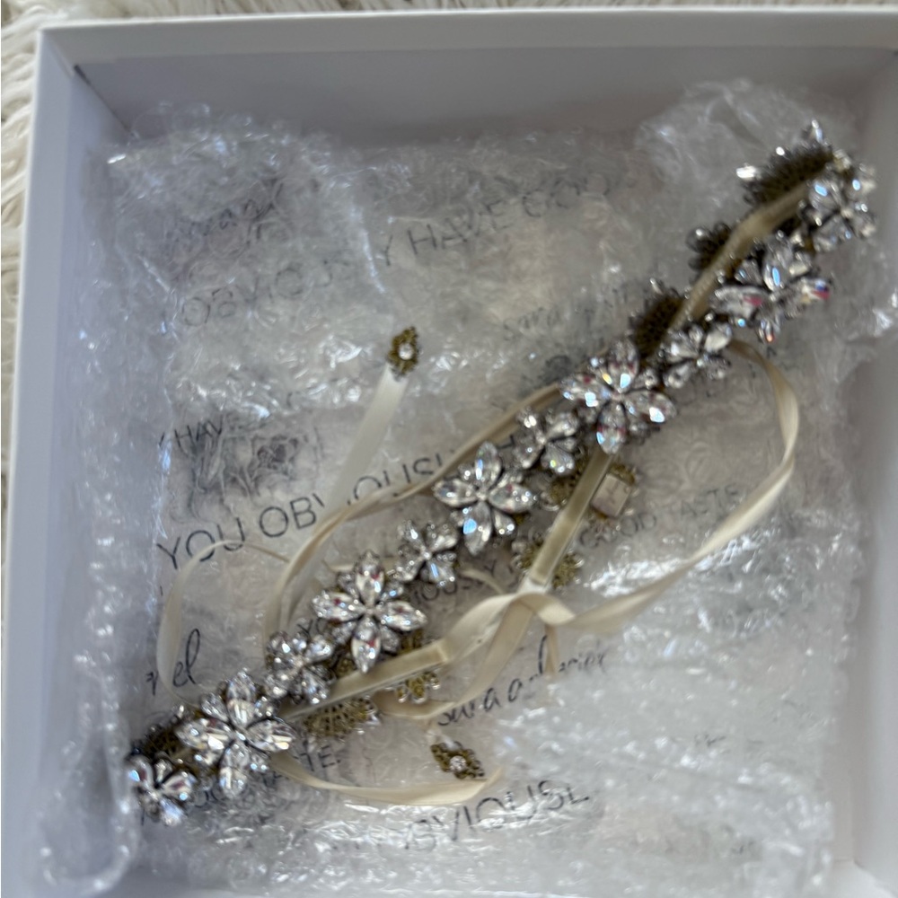 Sara Gabriel wedding belt- never worn with original box